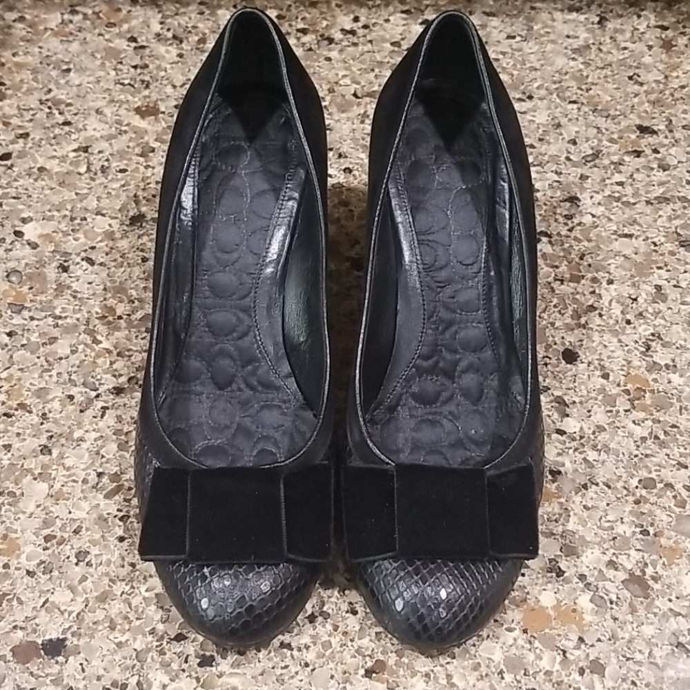 Coach Black Naomi Python/Suede Pumps